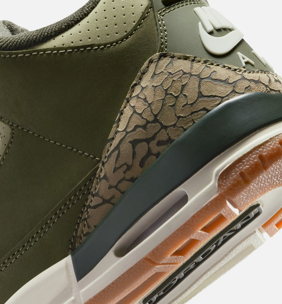 Air Jordan 3 Retro Medium Olive Big Kids' Lifestyle Shoes - Medium Olive/Sequoia/Neutral Olive/Sail